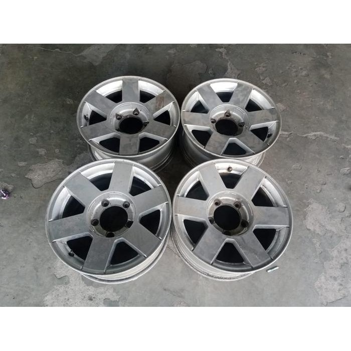 Velg Second Mobil Escudo Ring 16 Pcd 5x139.7 Silver