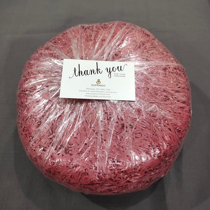 

Pesta- Premium Kertas Potong/alas kado/hampers - 500 gram (Lebar 2mm)