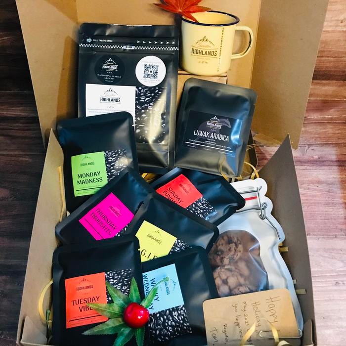 

HAMPERS KOPI- KOPI BUBUK ARABICA , PAKET KOPI SPESIAL DAN COOKIE