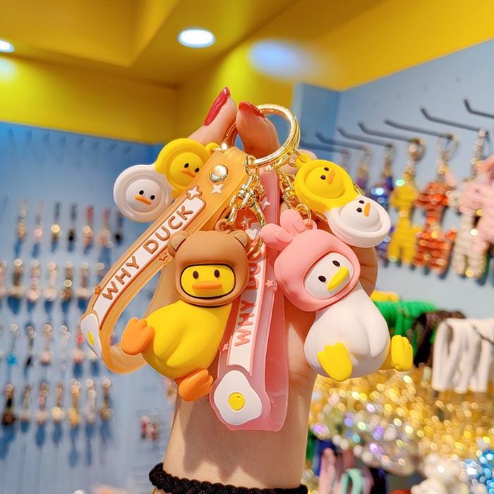 Hapnest- Gantungan Kunci Bebek Helm Keychain Karakter Boneka Lucu Bebek Duck