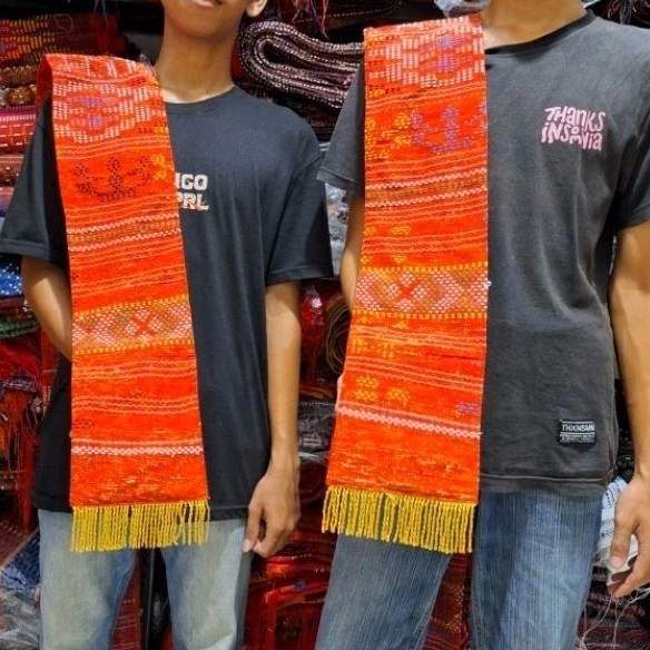 Makmur_55 Selendang Rumbai Emas / Selendnag Ulos Sadum / Selendang Menari / Selendang Ulos Batak