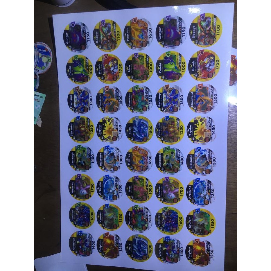 Kartu Pokemon medallion choki choki