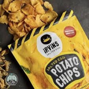 

IRVINS SALTED EGG FISH SKIN AND POTATO 210gr (HALAL)