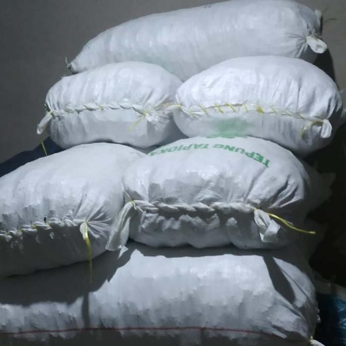 

JTTOP" KERUPUK IKAN MENTAH PUTIH BULAT GURIH RENYAH GARING 1000GR