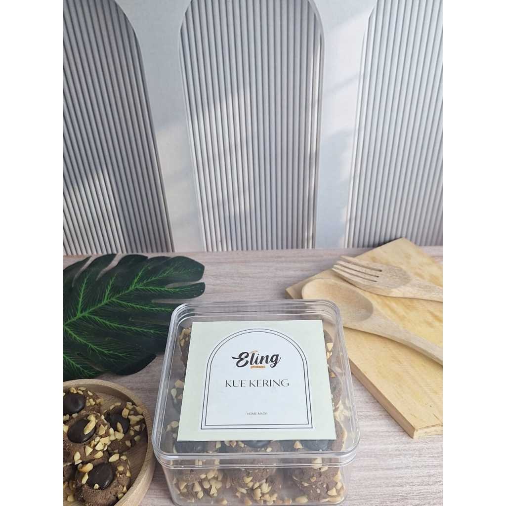 

Eumsig Kue Kering Choco Nut Ball Cookies Premium Hampers Hari Raya Lebaran