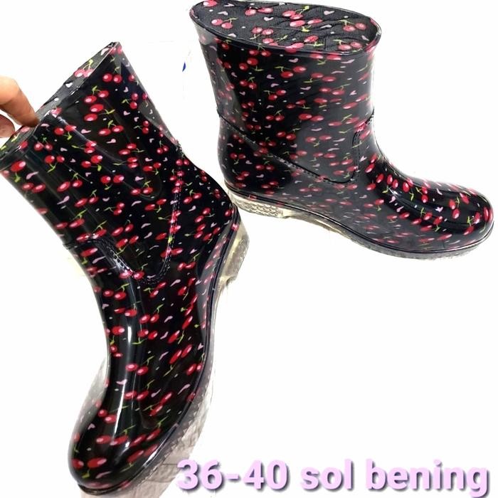 BEST SELLER Sepatu Boot Sol Bening Boot wanita anti air
