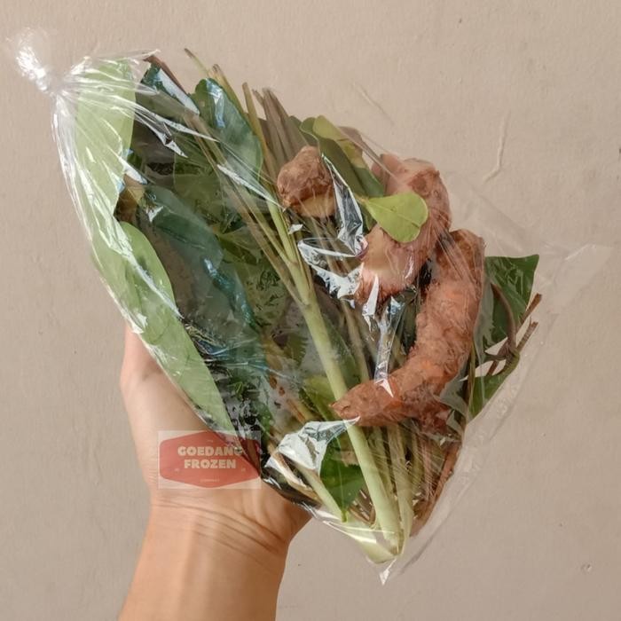 

Terlaris Paket Bumbu Dapur Daun Jeruk Salam Sereh Kunyit