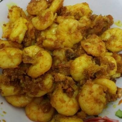 

Terlaris Udang Goreng Kunyit