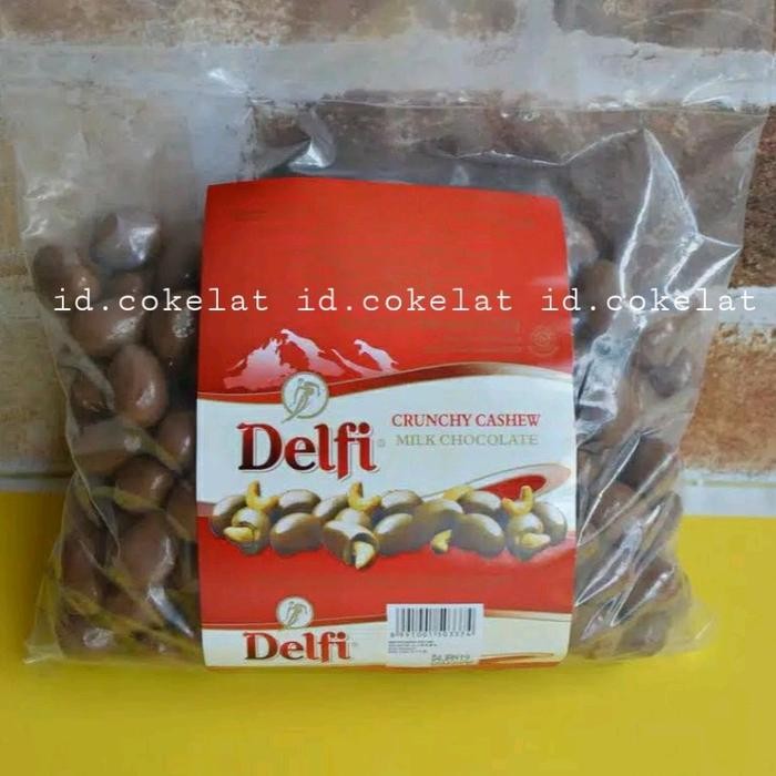 

Caraka.store1 500gr Coklat delfi dragees almond cashew mede coklat bulat delfi isi kacang almond