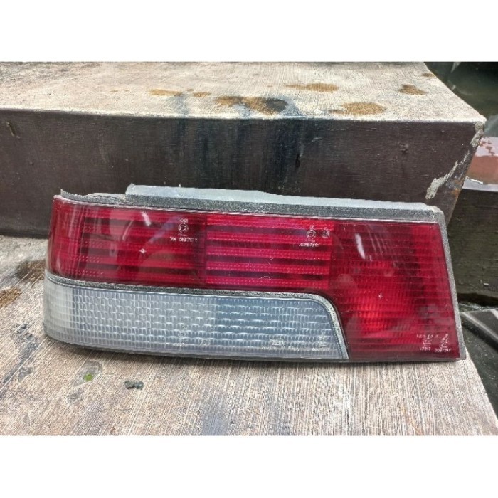 Stoplamp Lampu Belakang Peugeot 405 Second