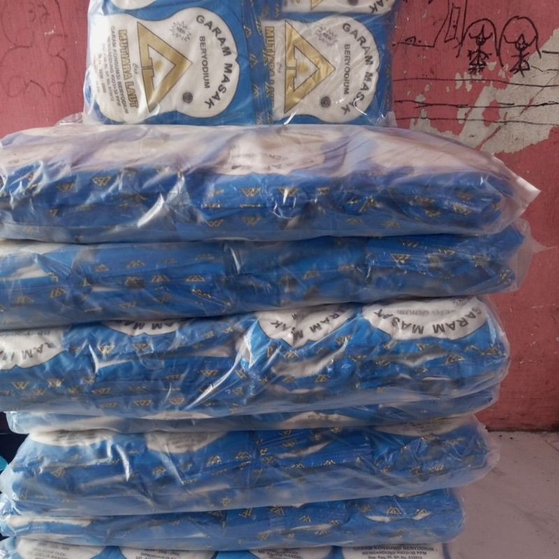 

Konter Makanan 1 Ball Garam Masak 40Pcs 100Gram