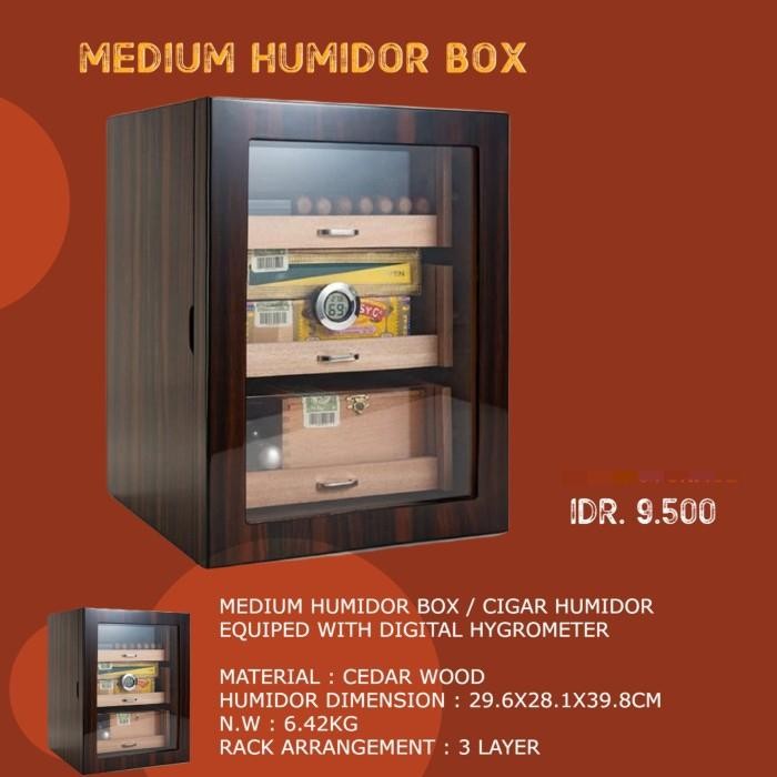 MEDIUM HUMIDOR BOX / CIGAR HUMIDOR EQUIPED WITH DIGITAL HYGROMETER