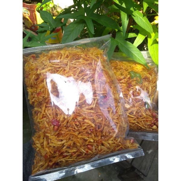 

Mamam_Asoy Murah!!! Kering Kentang Mustofa 1/2Kg Free Bawang Goreng