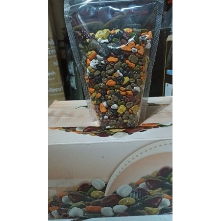 

Andrianbijaksana Coklat Kerikil Turkey 1Kg/Chocho Stone/Coklat Krikil Mede Oleh-Oleh Haji&Umroh