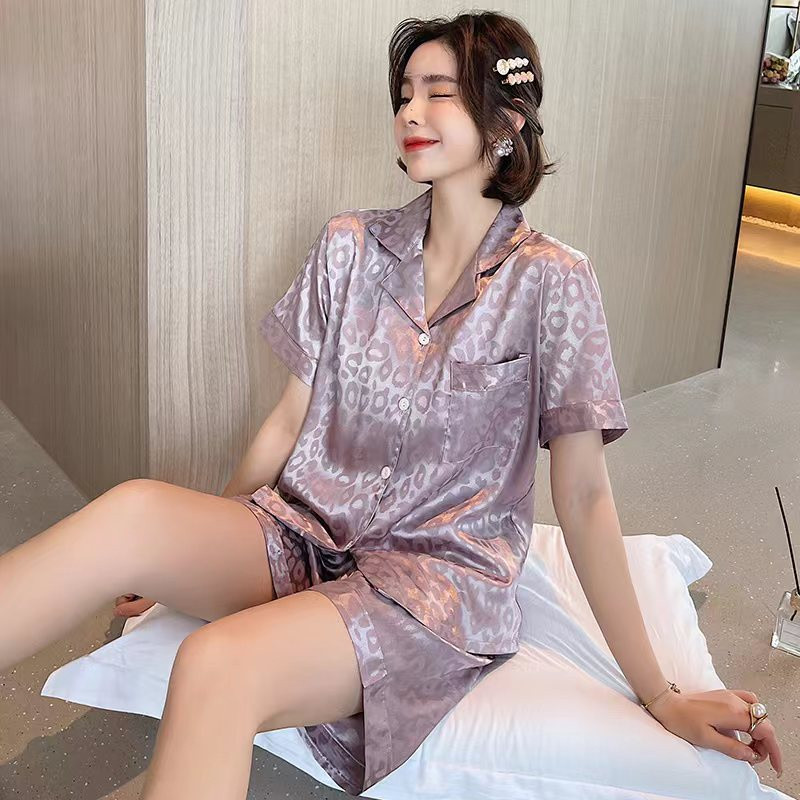 2025 Versi Korea Baru dari Sutra Ice Short -Lleeved+Celana Pendek/Piyama/Bisa Mengenakan Pakaian