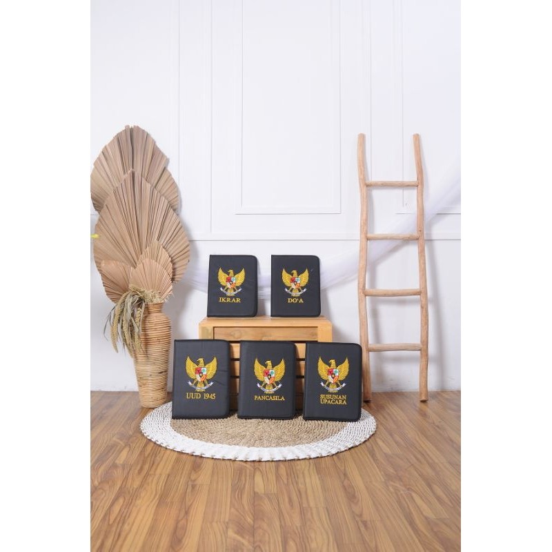 

Map upacara bordir isi 5 pcs perlengkapan map upacara bordil map upacara isi 5 map pakai selempang