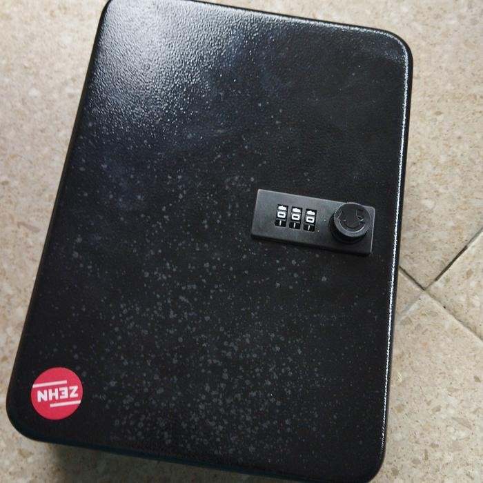 kotak Penyimpan Kunci zhen isi 48 slot / key box ZEHN dengan kode