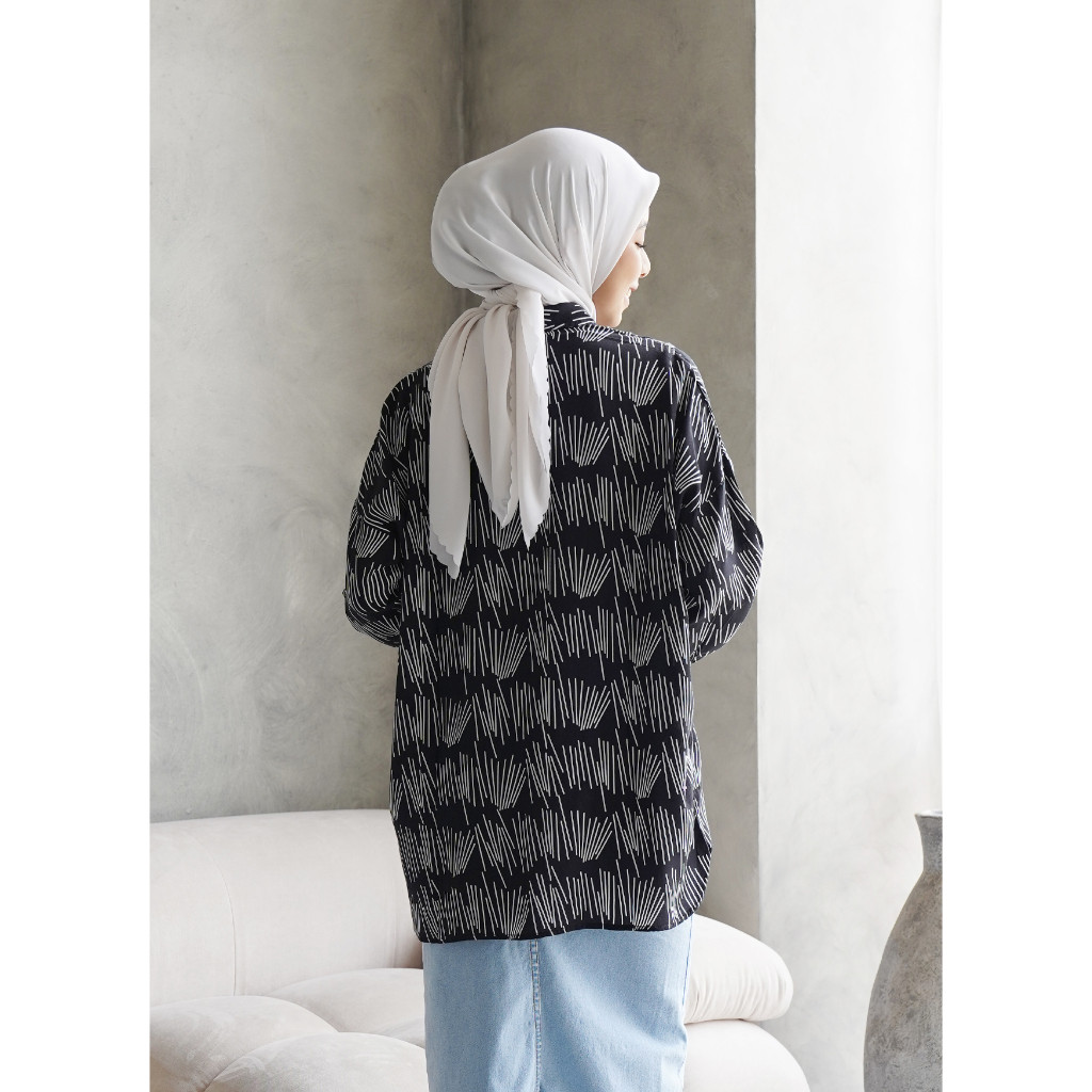 Ixora Nay Oversized Shirt - Kemeja Wanita Oversize Lengan Panjang