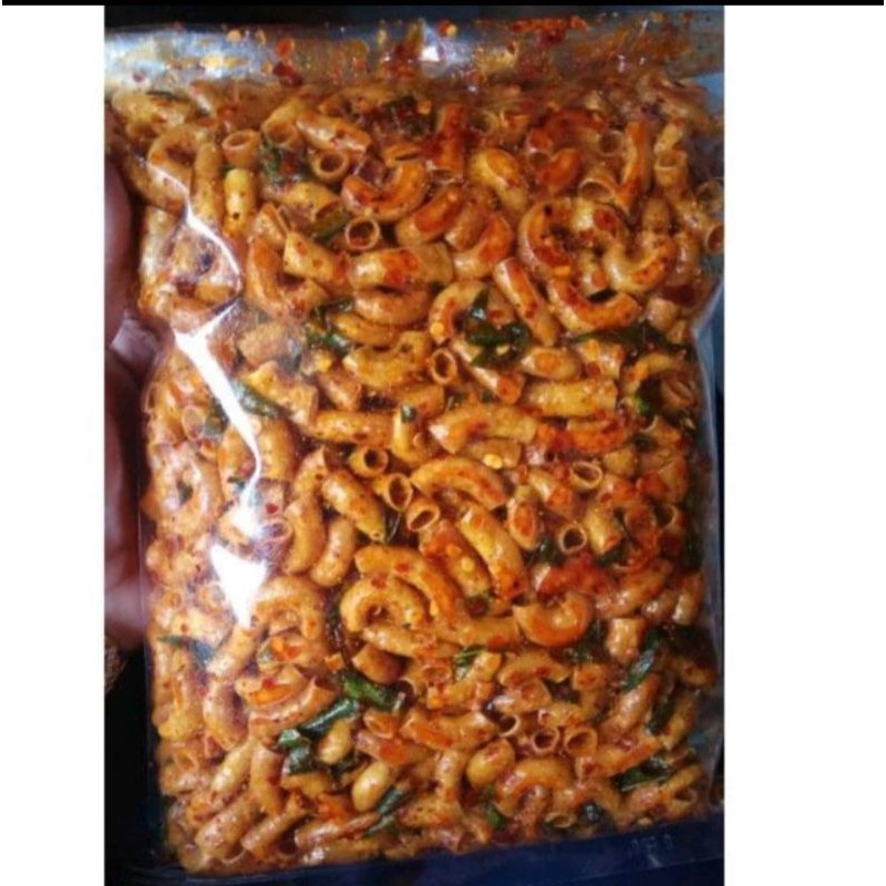 

makaroni kriuk extra pedas daun jeruk isi 1000gram /1kg WE!!