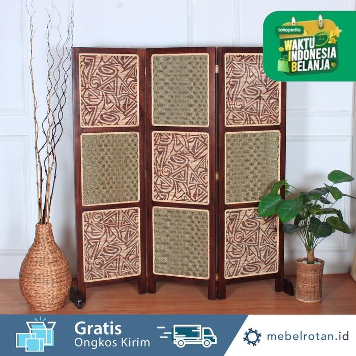 Partisi Ruangan / Pembatas Ruang / Divider Kayu Kombinasi Anyaman