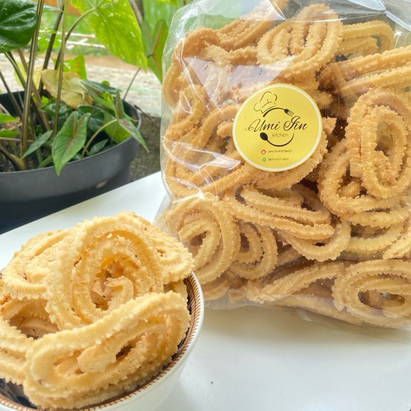 

KUE KERING AKAR KELAPA 500gr KUE KERING KUE KERING ASIN KUE KERING MANIS AKAR KELAPA MANIS AKAR