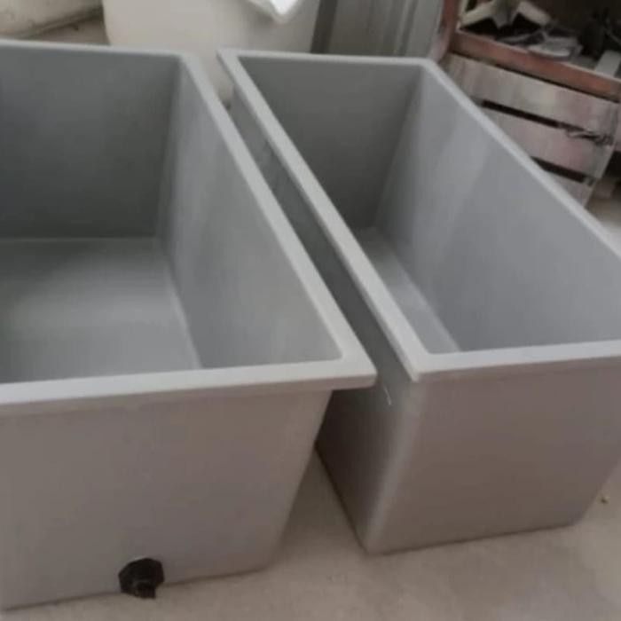 Bak mandi / bak air / bak kamar mandi