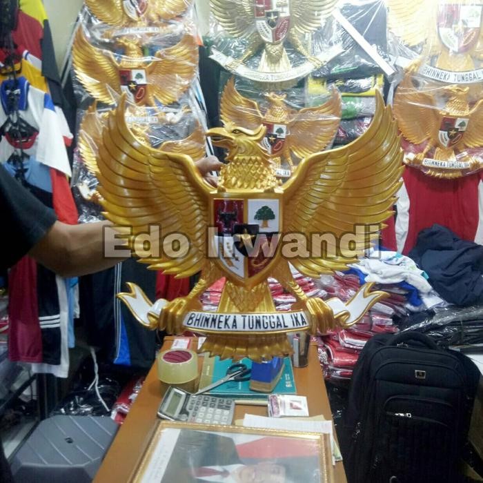 

Flagers - Garuda Pancasila Fiber Ukuran 50 Cm