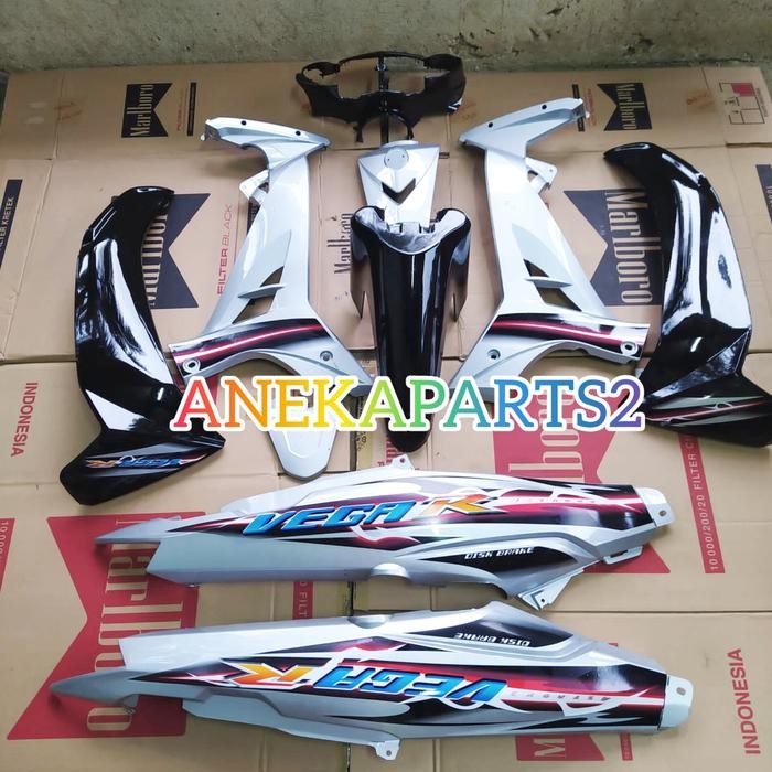 PREMIUM BODY HALUS FULL SET VEGA R NEW HITAM SILVER