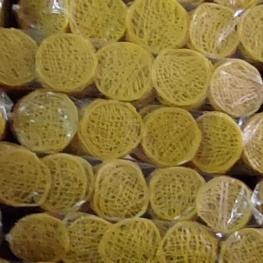 

SALE !!! KERUPUK MIE KUNING MENTAH 1 BALL 4.8KG READYY