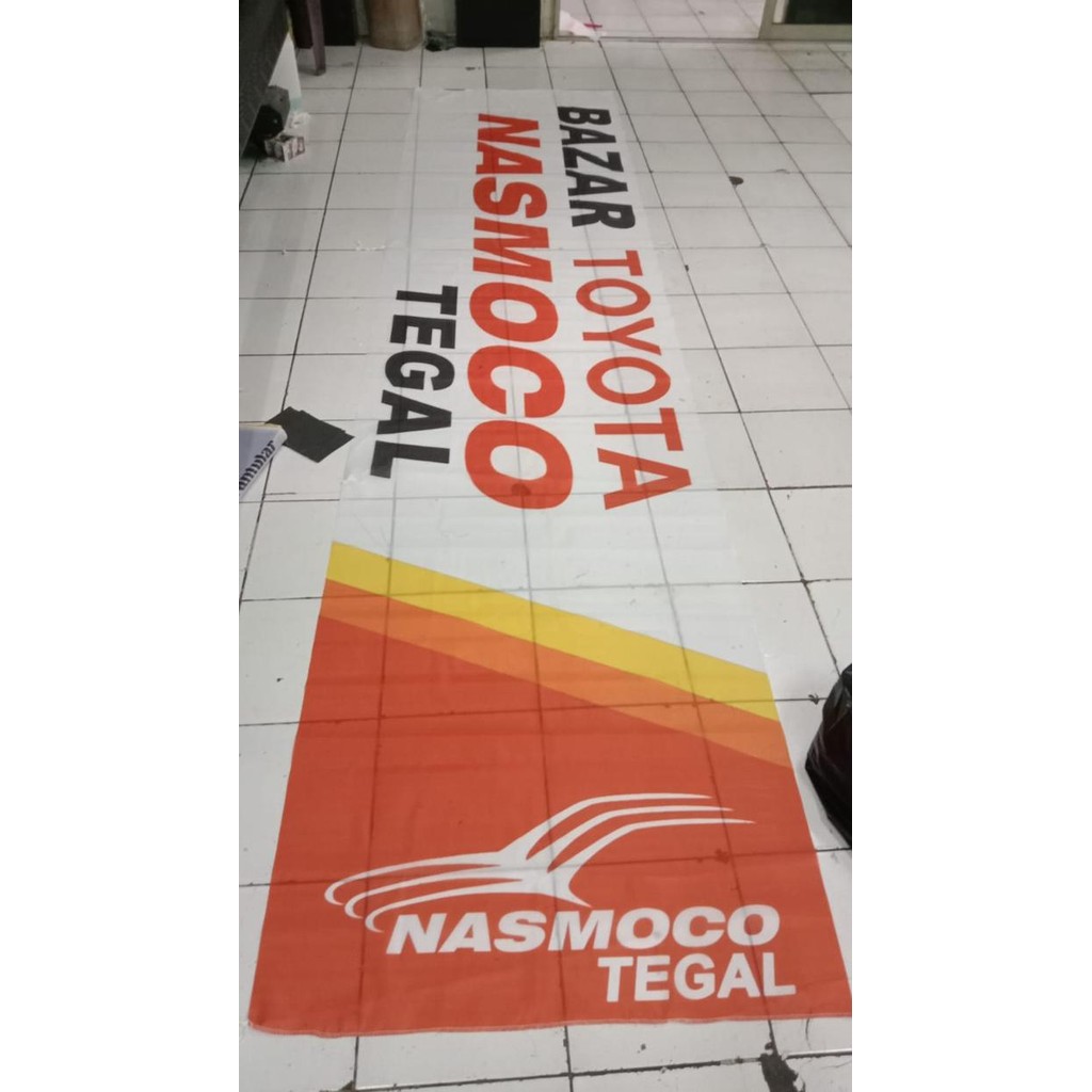 Cetak Umbul-Umbul Kain Custom Terbatas