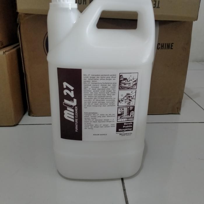 FURNITURE CLEANER/PEMBERSIH FURNITURE ISI 4L KW 1