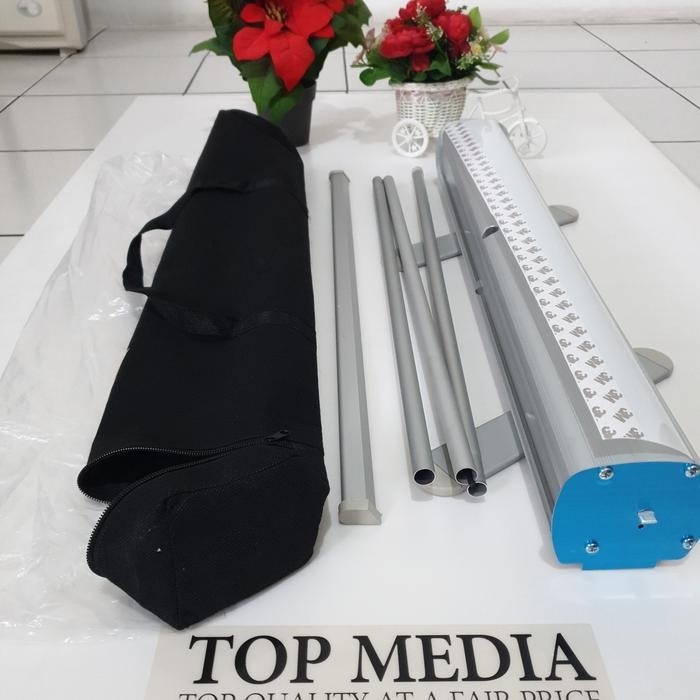 

Roll Up Banner 60 X 160 ( Lokal Terbaik 1,2 Kg )