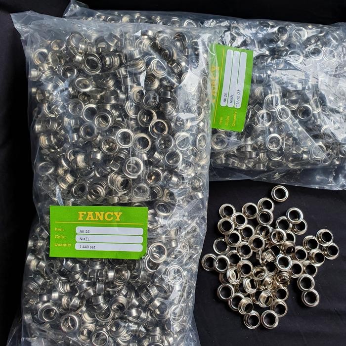 

Mata Ayam 24 Untuk Spanduk Banner / Mata Eyelet 10Mm + Woser/Ring