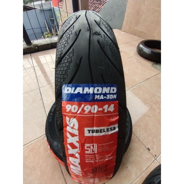 (Expert) Ban Maxxis 90 90-14 Diamond Tubles Beat Vario Belakang
