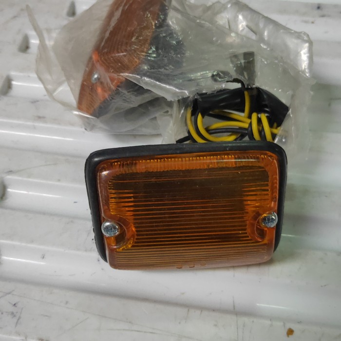 lampu sen samping pintu Daihatsu Hijet S75 S70