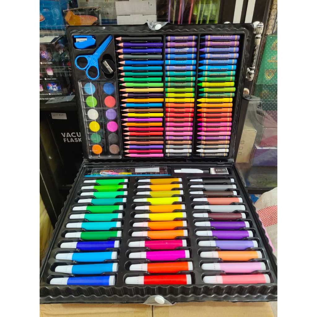 

Awet Crayon 150 / Crayon Pensil Warna Art Set Pensil Warna Crayon