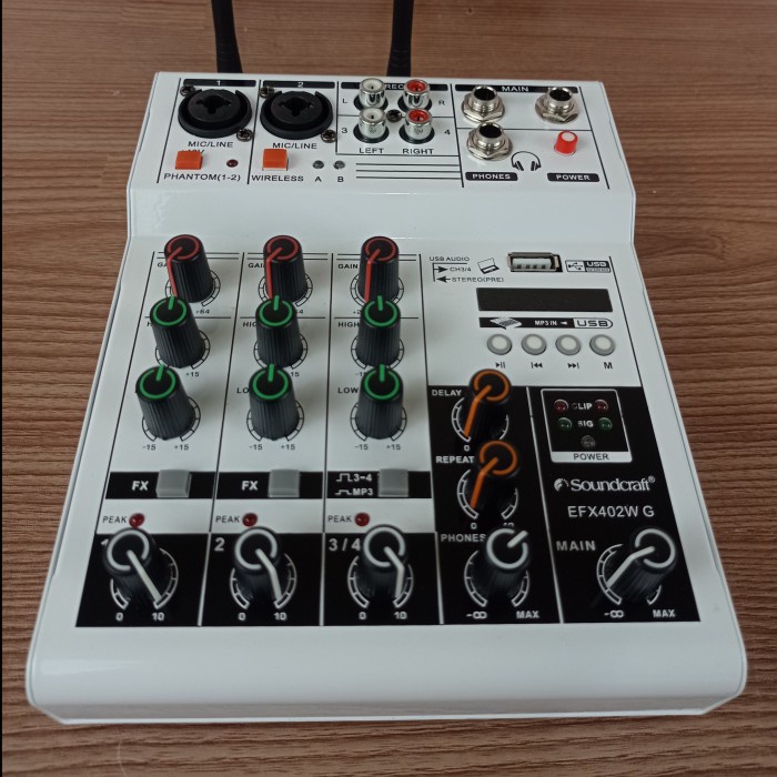 MIXER MINI/Mixer Audio Soundcraft EFX 402W GOLD 4CH + 2bh Mic Wireless USB-Bluetooth WARNA GLOD