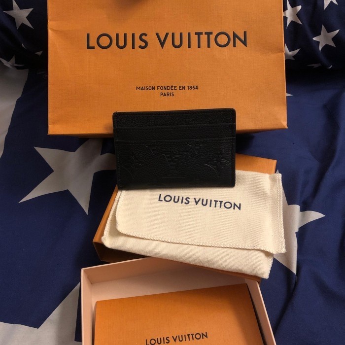 

Louis Vuitton Monogram Card Holder Black Kode 662