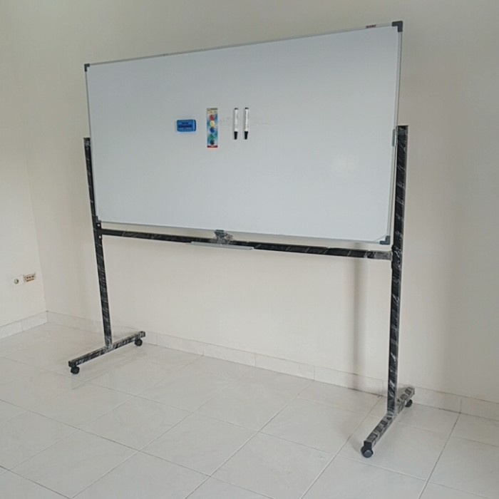 

Whiteboard / Papan tulis DAIKI Magnetic Single face stand 90x150 Cm
