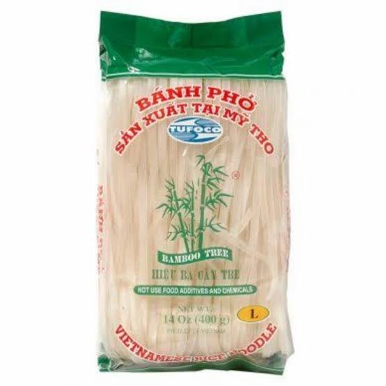 

Tufoco Bamboo Tree Rice Noodle 400 Gram / Banh Pho Vietnam