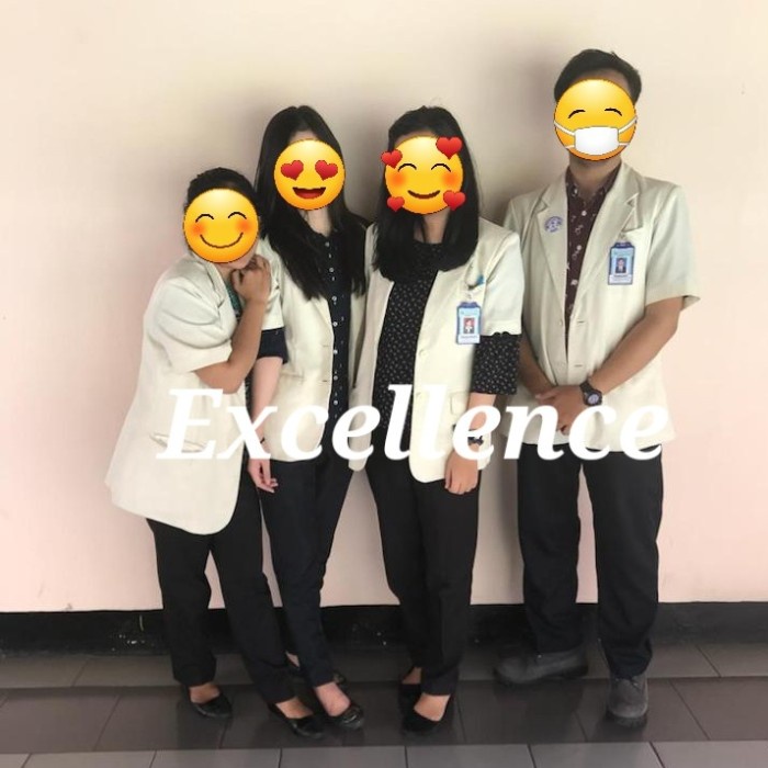 Jas Apoteker Kuning Gading lengan pendek Wanita