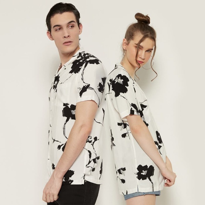 Product Laris M231 Kemeja Printing Hawai Motif Bunga Warna Putih 0632B