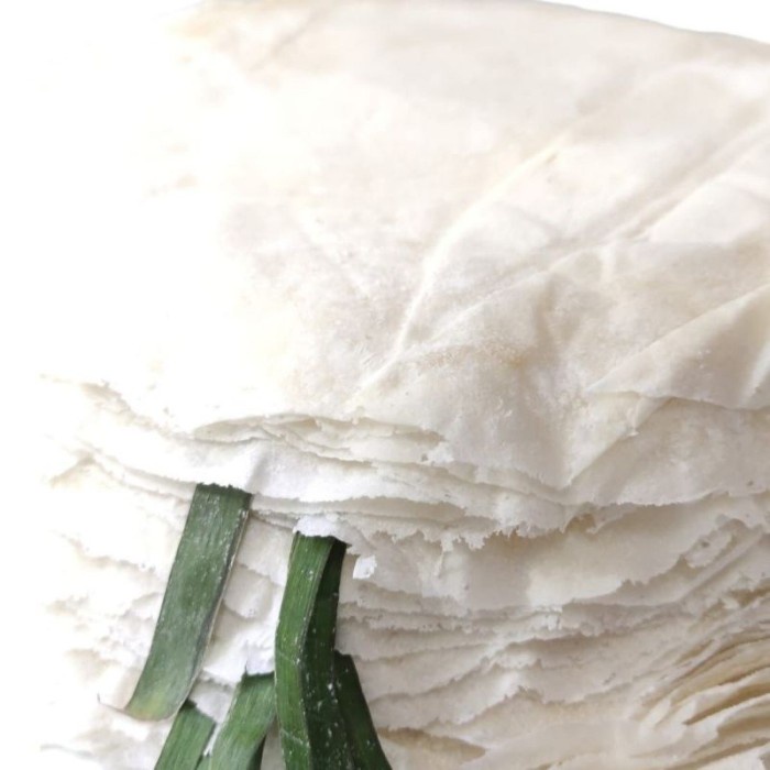 

Ready Stok" Kulit Lumpia Diameter 23Cm 50Lembar Homemade Tanpa Bahan Pengawet