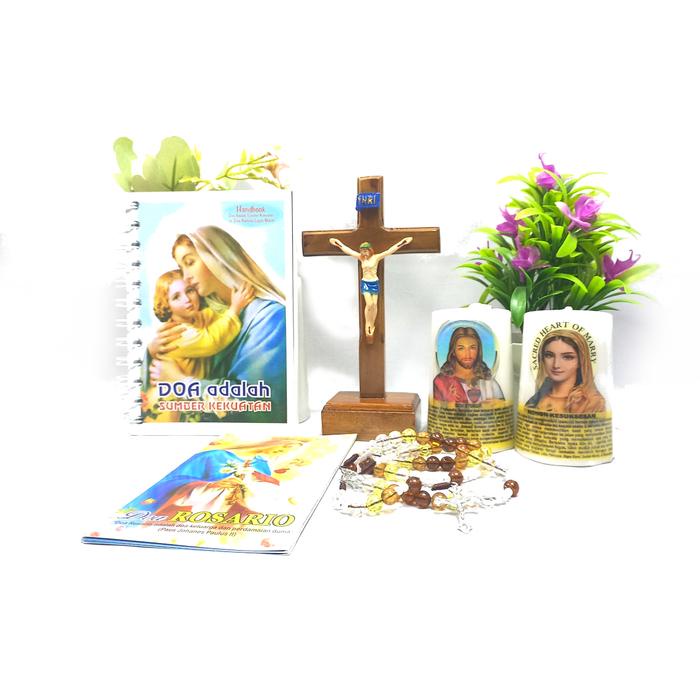 

Terbaru!! Paket Doa: Lilin Salib Buku Doa/Doa Katolik/Benda Benda Rohani Katolik Packing Aman