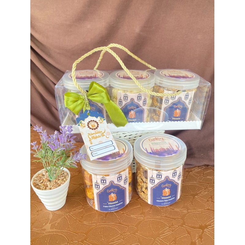 

HOT SALE [ READY SIAP KIRIM] HAMPERS KUE KERING LEBARAN IDUL FITRI