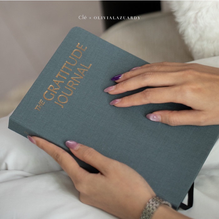

[Cle x Olivia Lazuardy] Gratitude Journal Jurnal Agenda Linen TERLARIS/TERMURAH/TERPOPULER
