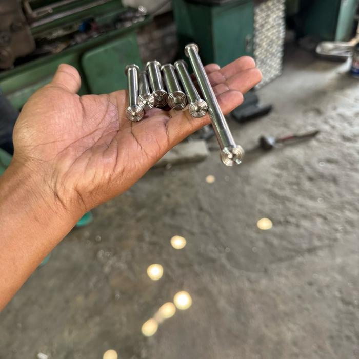 Baut Pangkon Mesin Stainless Steel KLX