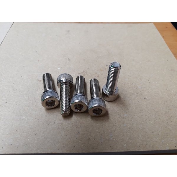 BAUT L NEKEL 8X50