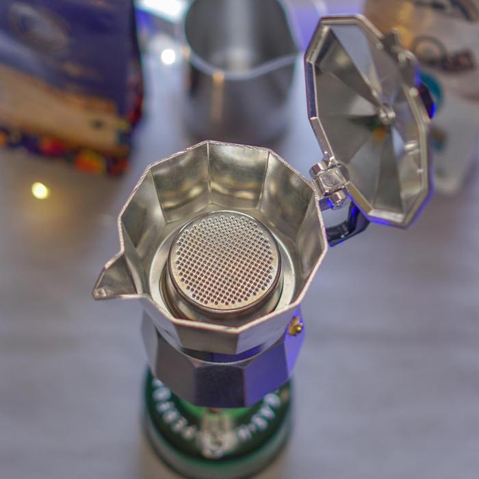 

Moka pot modifikasi upgrade basket 2 cup dan tekanan 3 bar