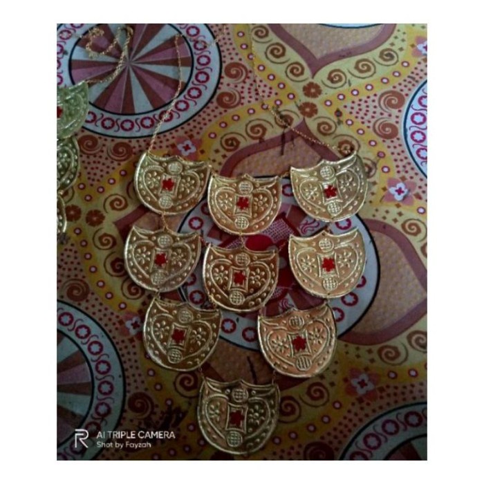 HEMAT KALUNG BAJU BODO SUSUN 9 /// ADAT MAKASSAR by Rafmart